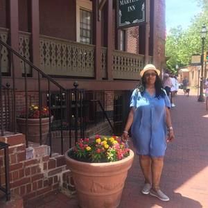 Meet your Posher, Veronica